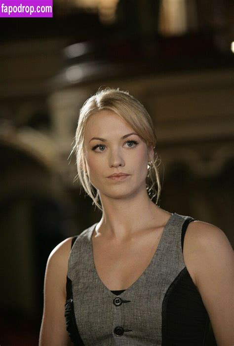 yvonne strahovski leaked pics|Stars caught up in the nude photo scandal